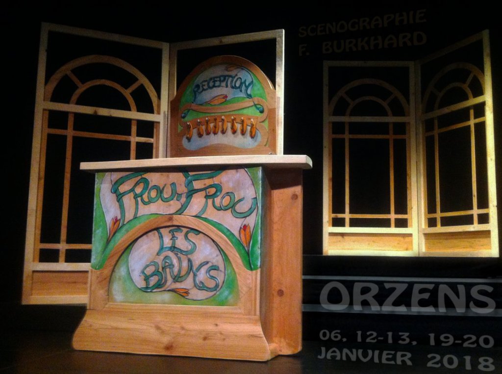 SCENOGRAPHIE POUR FROU-FROU-LES-BAINS Orzens janv-2018 F-Burkha